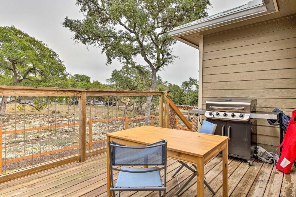 Pet-Friendly Home: 8 Mi to Canyon Lake Marina Image 25